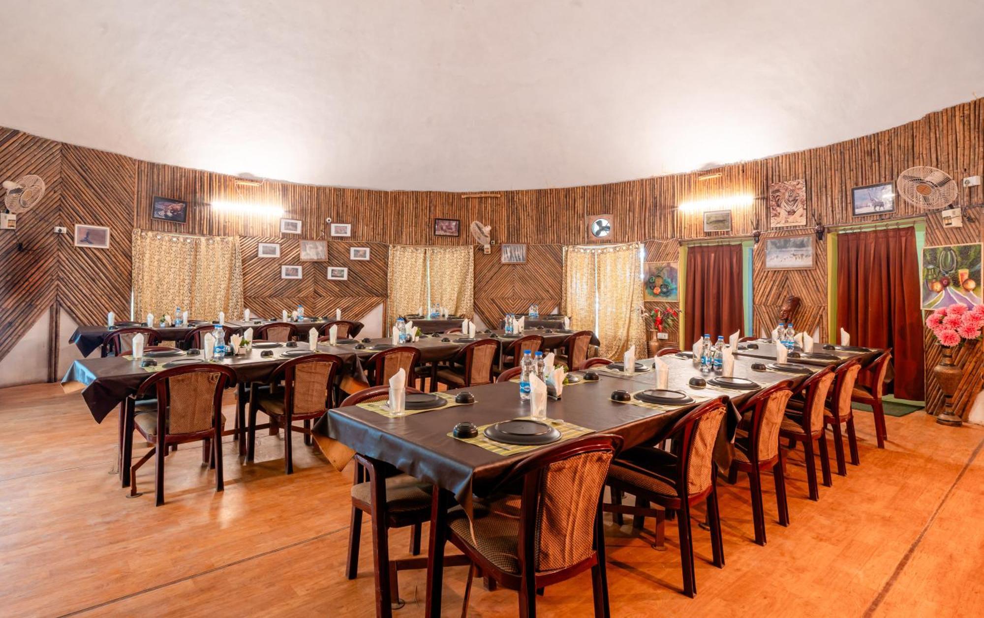 Hotel Treebo Premium Mowgli'S Den, Pench Khawāsa Exterior foto