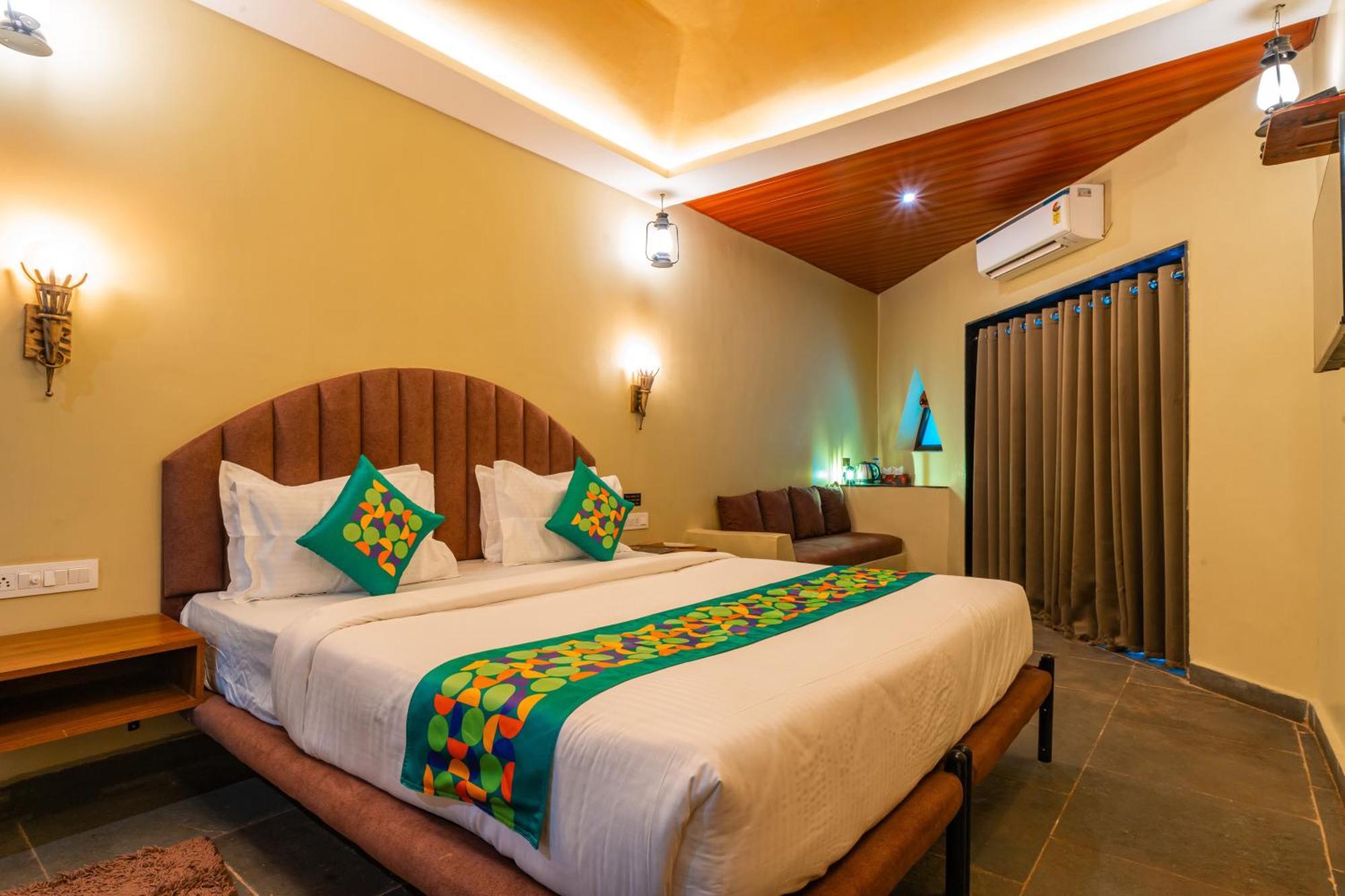 Hotel Treebo Premium Mowgli'S Den, Pench Khawāsa Exterior foto